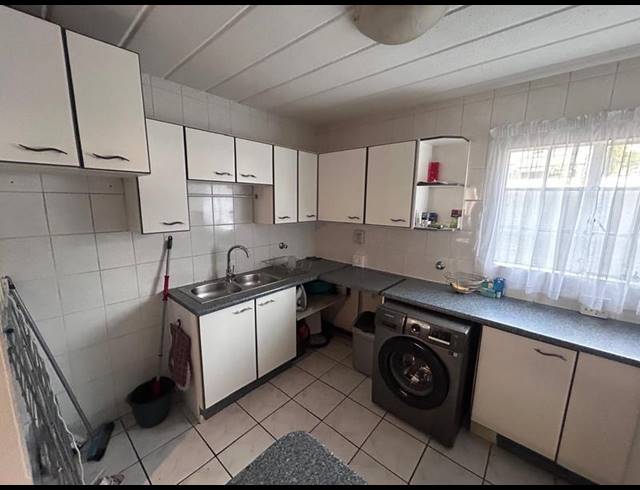 3 BEDROOM APARTMENT FOR SALE IN EDEN GLEN